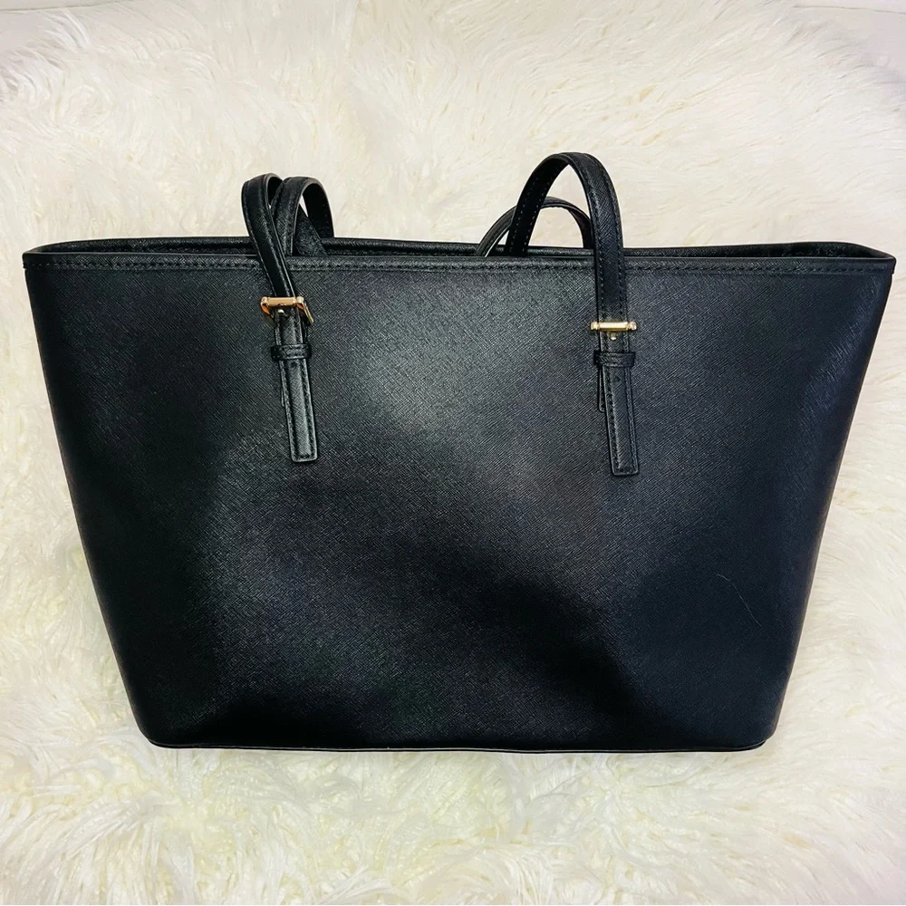 Michael Kors Jet Set Travel Tote - Picture 3 of 3